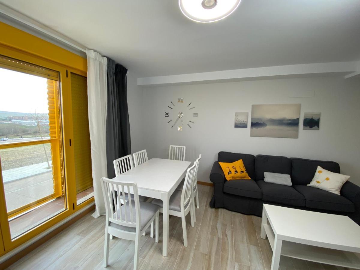 סלאמנקה Apartamento Nuevo, Accesible Y Con Piscina !!! מראה חיצוני תמונה