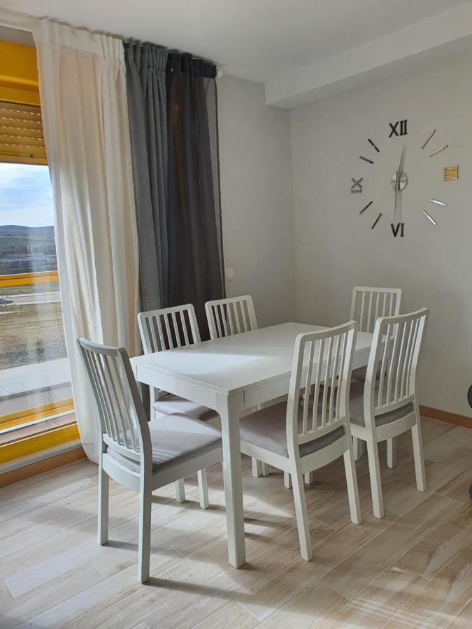 סלאמנקה Apartamento Nuevo, Accesible Y Con Piscina !!! מראה חיצוני תמונה