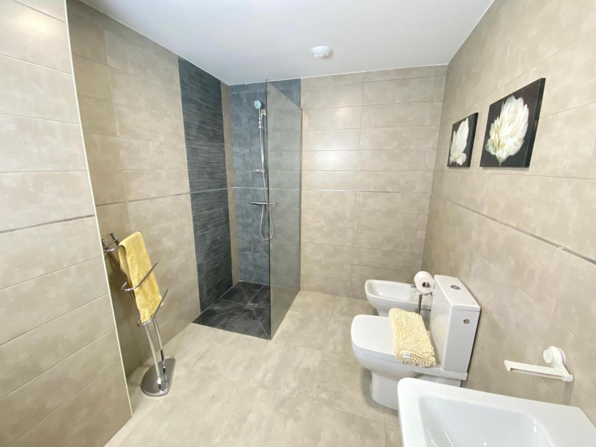 סלאמנקה Apartamento Nuevo, Accesible Y Con Piscina !!! מראה חיצוני תמונה