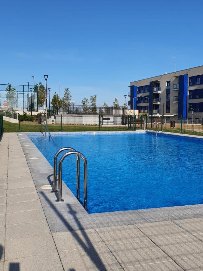 דירות סלאמנקה Apartamento Nuevo, Accesible Y Con Piscina !!! מראה חיצוני תמונה